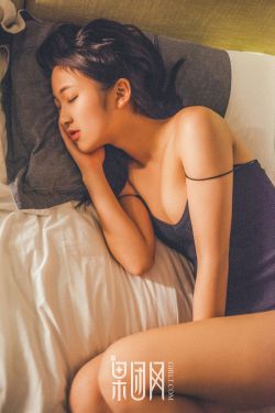 男生把坤坤放女生定眼里